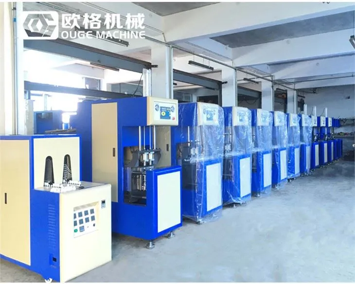 Semiautomatisk blæsestøbemaskine